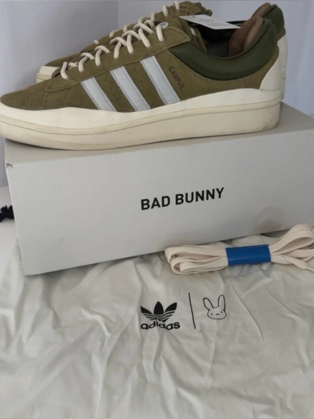Bad Bunny Campus Olive